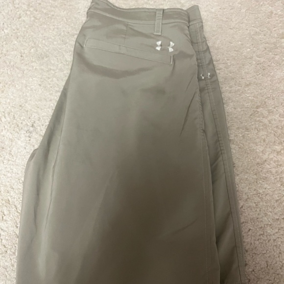 Men’s Under Armour UA size 36 shorts - Picture 3 of 4